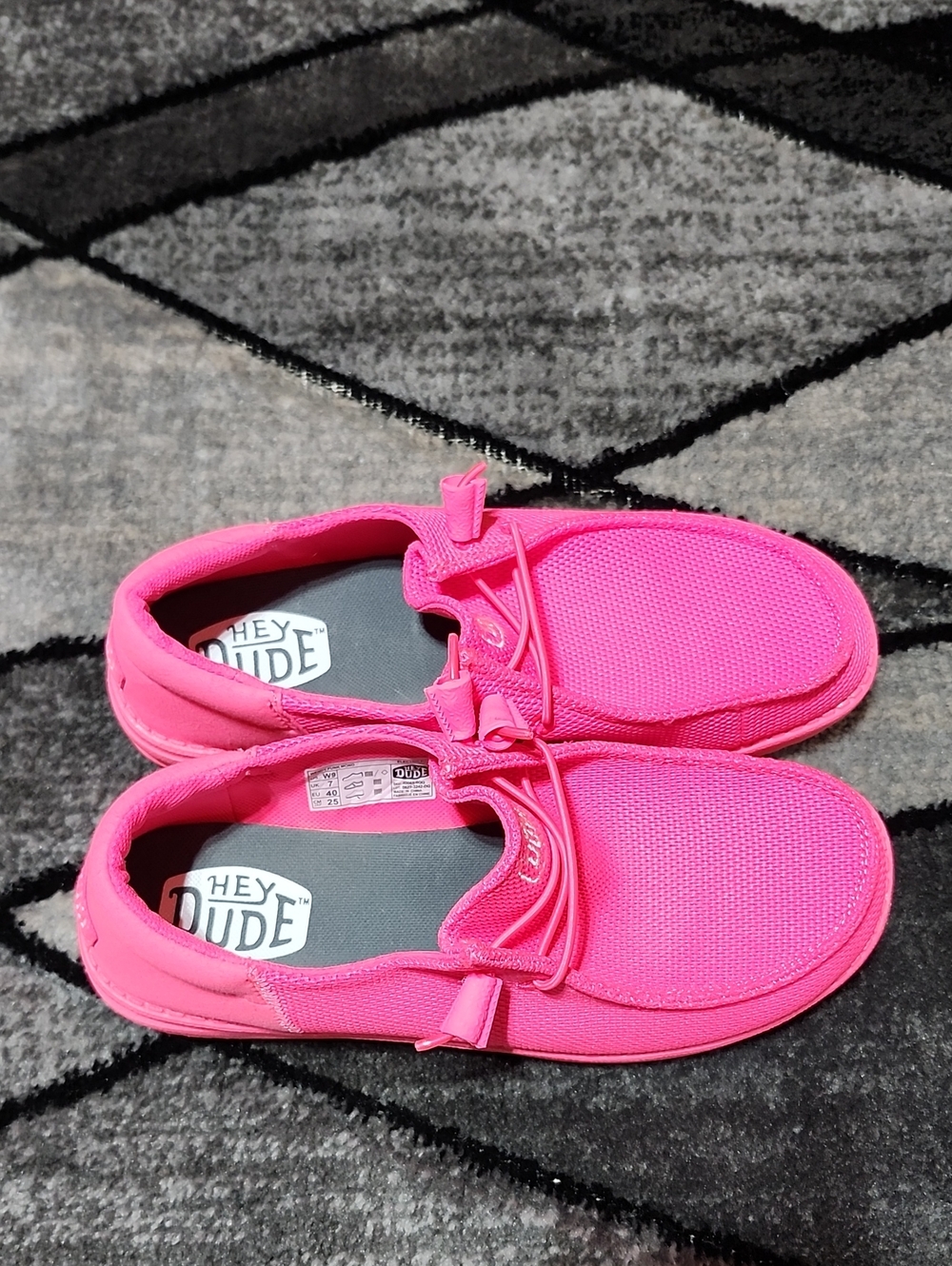 HEY DUDE WENDY FUNK MONO NEON/ELECTRIC PINK SLIP-ON LOAFER SHOES - Picture 6 of 12